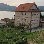 Vendégház O Regato